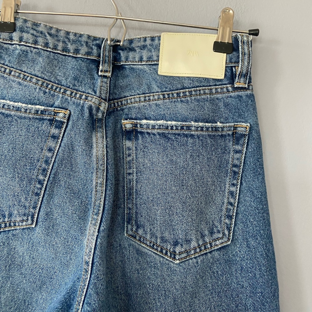 ๐SOLD ZARA High Rise Straight Leg Button Fly Jeans Size 2 - Picture 10 of 12